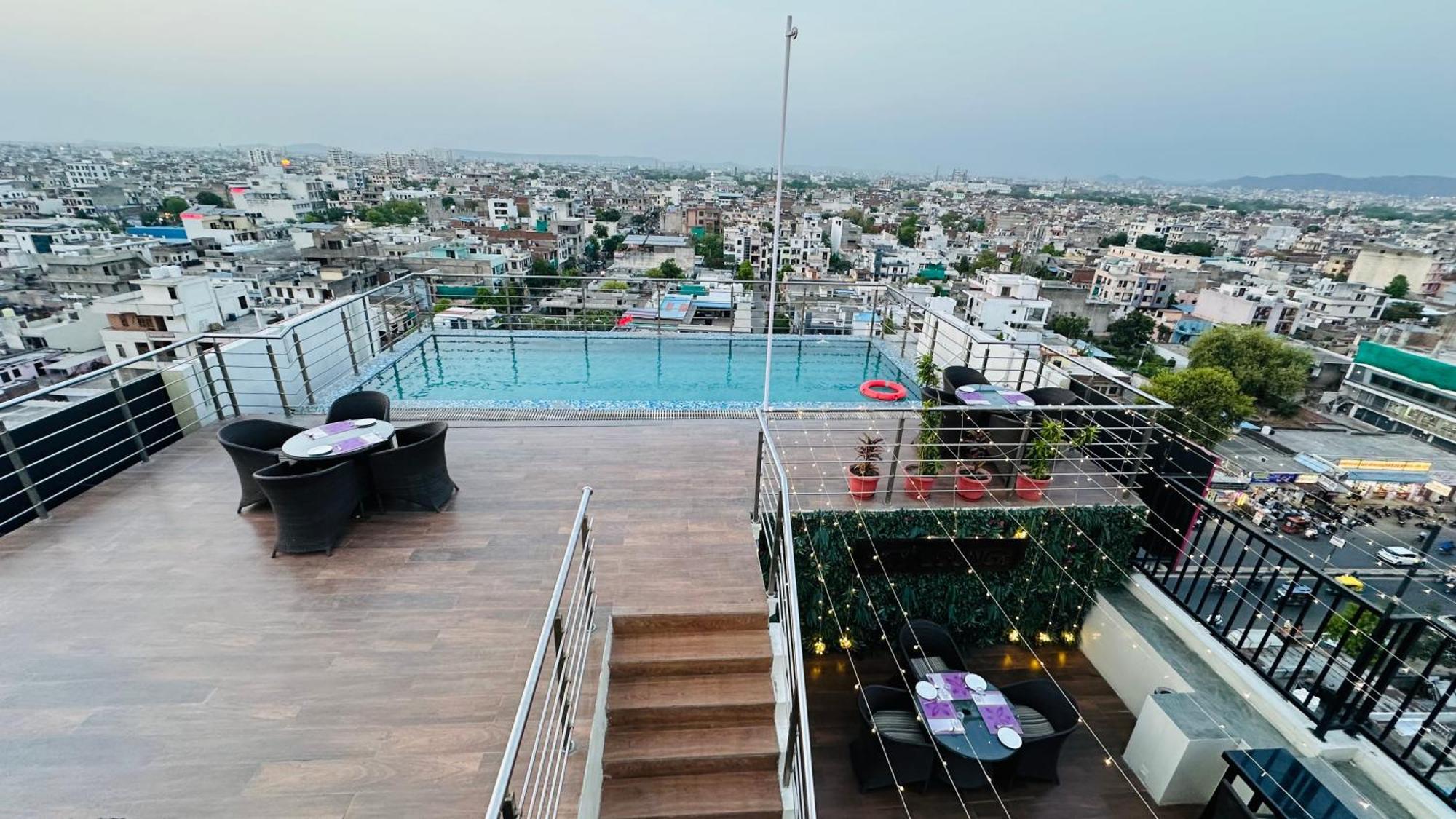 Regenta Central Jaipur Buitenkant foto